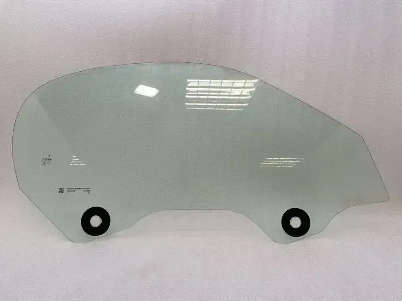 Porsche Boxster (981) Right Front Door Glass Porsche Boxster 718 right front door glass 9815...