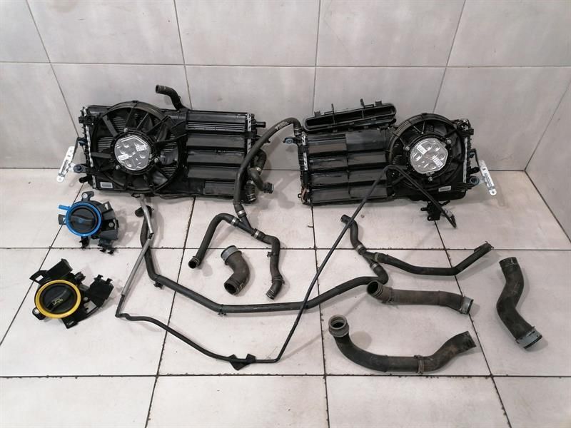 Porsche Cayman 718 Engine Bay Radiator Pack Set 982121254A Radiator Pack Set L+R