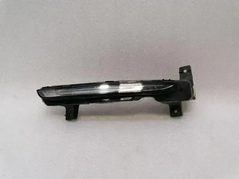 Porsche Boxster (981) Right Front Foglamp Porsche Cayman 718 Right Front Foglamp 98295304...