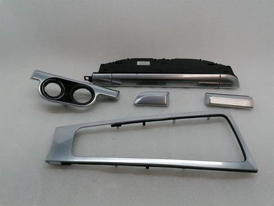 Porsche Cayman 718 Поставки за чаши 99155228209 ДЯСНА ДРЪЖКА ДЯСНА