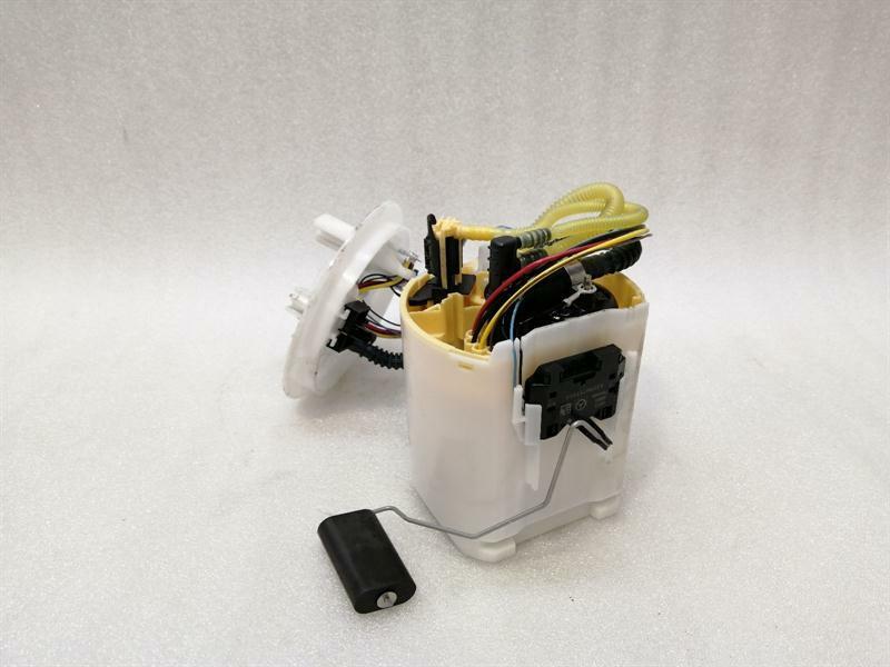 Mercedes-Benz A (W177) Mercedes A Class W177 A35 AMG Fuel Pump Electric A2474703300 Fuel Pump