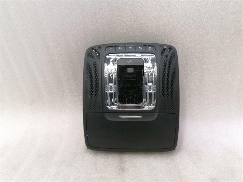 Mercedes-Benz A (W177) Mercedes A Class W177 Dome Light A0009001921 Interior Light Interior Lamp Body type: Hatchback
Fuel: Petrol