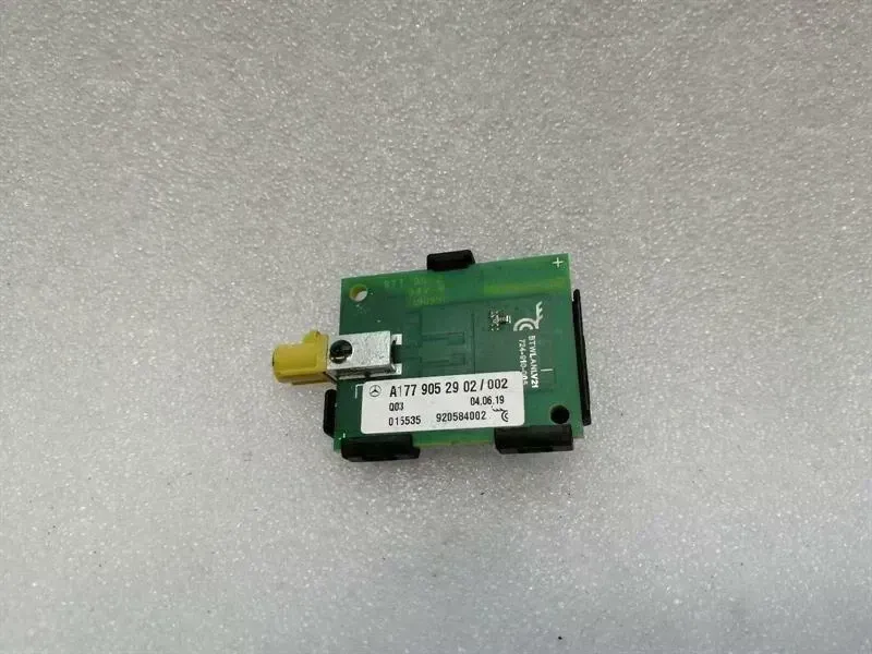 Mercedes-Benz A (W177) Mercedes A Class W177 Aerial / Antenna A1779052902 Antenna. Body type: Hatchback
Fuel: Petrol