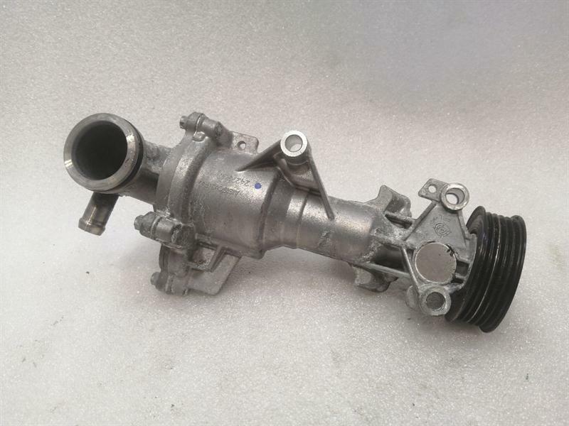 Mercedes-Benz A (W177) Mercedes M260 AMG W177 water cooling pump A2602001100 coolant pump pump Body type: Hatchback
Fuel: Petrol