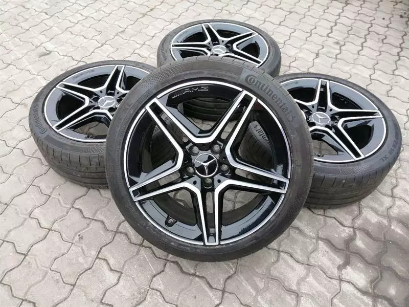 Mercedes-Benz A (W177) 2020 MERCEDES A18 W177 A35 A45 AMG Alloy Wheel Set A1774011800 Alloy Wheel SET Body type: Hatchback
Fuel: Petrol