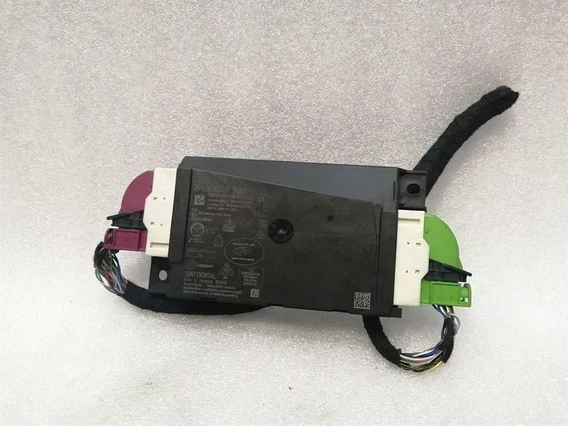 Mercedes-Benz A (W177) Mercedes A Class W177 A35 AMG Electronic Module A1679007112 ECU Keyless Body type: Hatchback
Fuel: Petrol