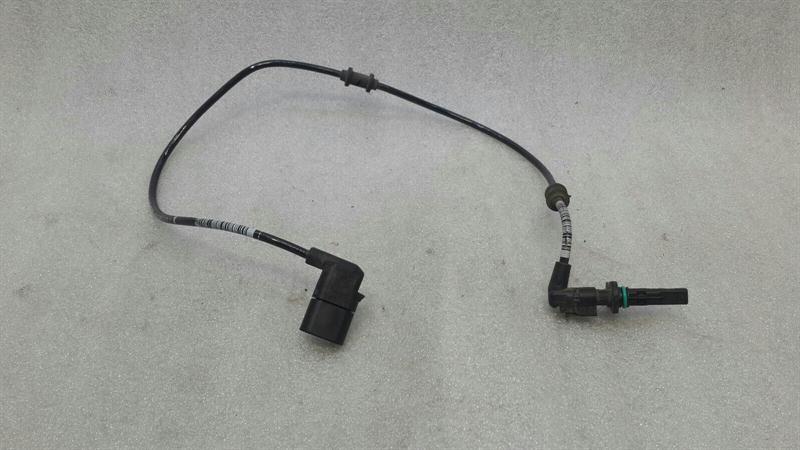 Mercedes-Benz A (W176) Mercedes E Class W213 A.B.S Sensor A2135403905 ABS Sensor Body type: Estate
Fuel: Gas