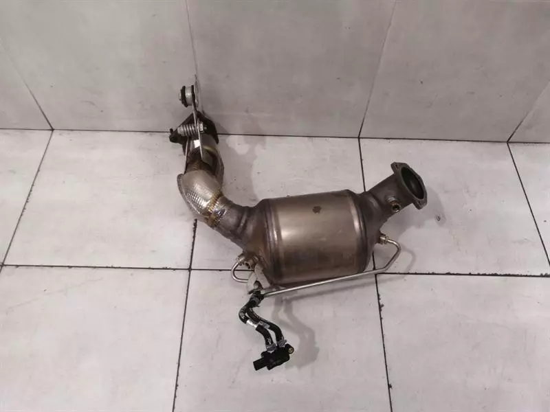 Porsche Macan Porsche Macan 95B Catalytic Converter 8W0131765F Catalyst Audi TFSI Body type: SUV
Fuel: Petrol