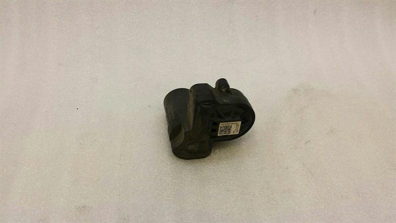 Audi TT (8S) Audi TT 8S Left Park Brake Motor 5Q0615405CT ACTUATOR PARKING BRAKE LEFT Body type: Coupe
Fuel: Petrol
