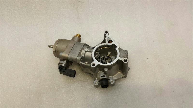 Audi TT (8S) Audi TTS 8S Fuel Pump Mechanical 06L145100F Fuel Pump 2.0TFSI Body type: Coupe
Fuel: Petrol