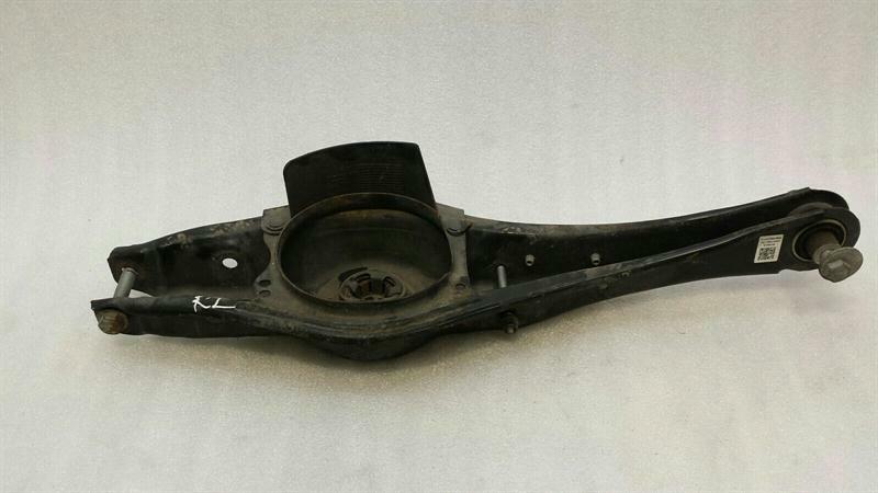 Audi TT (8S) Audi TT 8S left rear wishbone 5Q0505311D rear left wishbone Body type: Coupe
Fuel: Petrol