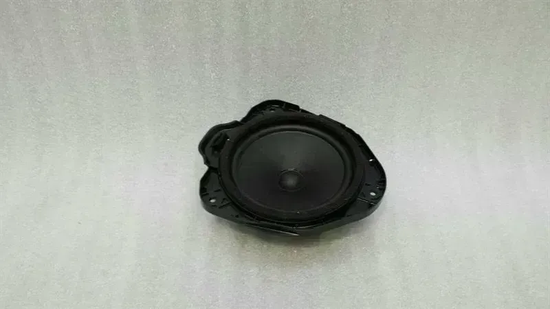 Audi S3 8V Speakers 8V0035411D Loudspeakers Brand/Model: AUDI S3
Year: 2017
Engine: 1984 cm...
