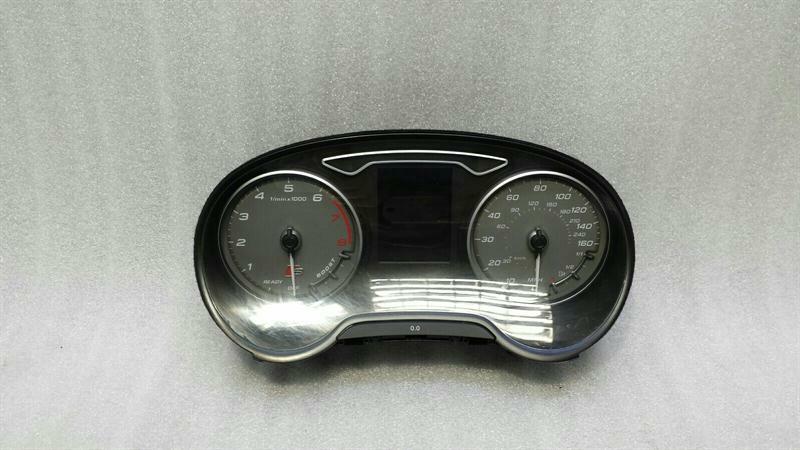 Audi S3 8V Instrument Cluster 8V0920972Q Speedometer MPH Brand/Model: AUDI S3
Year: 2017
Engine: 1984 cm...