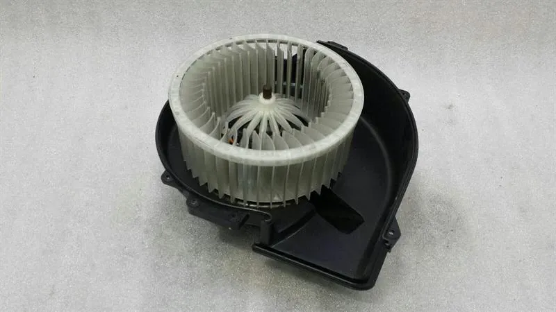 Audi S1 8X RHD Heater Blower 6R2819015 Right Handlebar