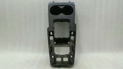 Uchwyt na kubek Audi S3 8V A3 RHD 8V2864261A kierownica po prawej stronie