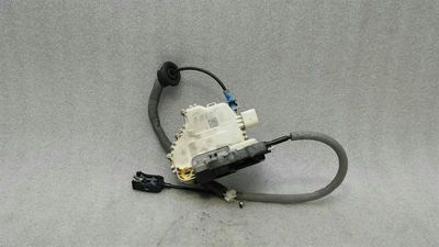 Zamek drzwi przednich prawych Audi S3 8V A3 RHD 8X2837016B kierownica po prawej stronie.