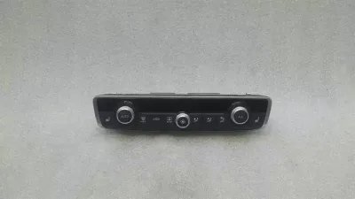 Audi S3 8V A3 Klimatyzacja samochodowa 8V0820043D Panel sterowania klimatyzacją