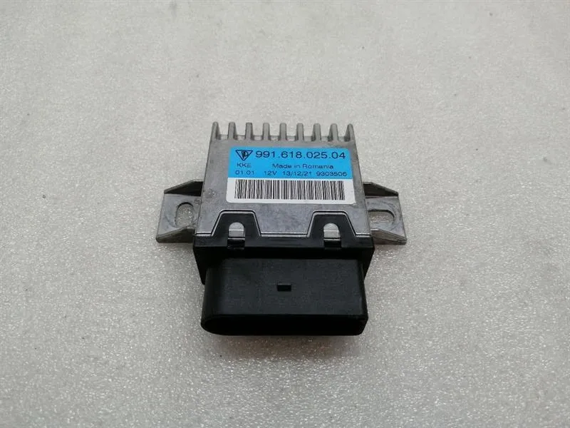 Porsche Cayman 718 GT4 Electronic Module 99161802504 ECU FUEL PUMP