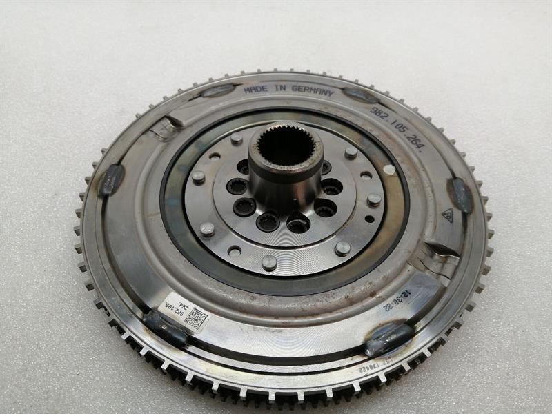 Porsche Boxster (981) vauhtipyörä Porsche Cayman 718 Flywheel 982105264A Flywheel...