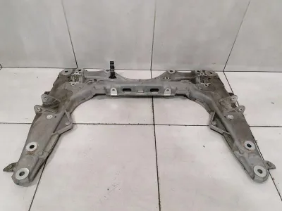 Porsche Boxster 718 Belka pomocnicza przednia 99134108116 Wspornik przedniej osi