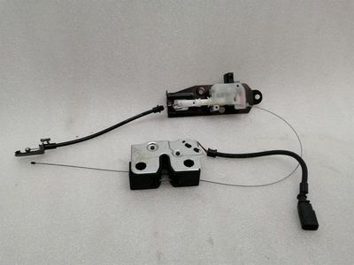 Porsche Boxster 718 Boot Lock 98151205304 Bakluckelås