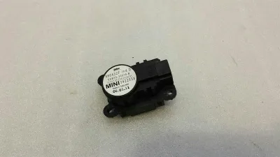 Mini Countryman S R60 Lüftungsklappenmotor 3422658 Stellmotor