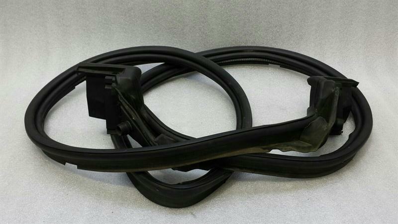 Mercedes-Benz SLK (R172) Door Seal Mercedes SLK R172 boat lid seal rubber A1727500...