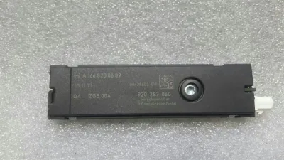 Mercedes A klase W176 antenas / antenas A1668200689 antenas pastiprinātājs