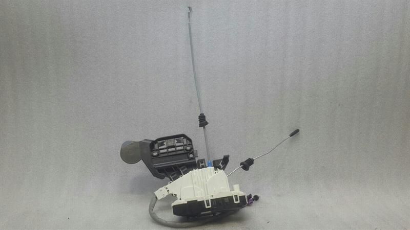 Mercedes A W176 rear left door lock A2047303535 door lock rear left