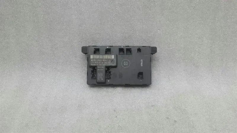 Mercedes-Benz SLK (R171) Electronic module Mercedes SLK R171 Right Door Module A1718206226...