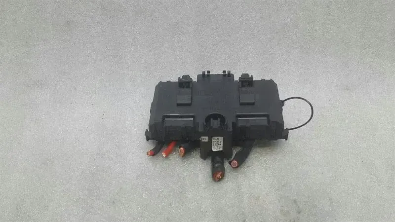Mercedes-Benz SLK (R171) Mercedes SLK R171 Fuse Box A2035450803 Fuse Box Relay. Body type: Convertible
Fuel: Petrol