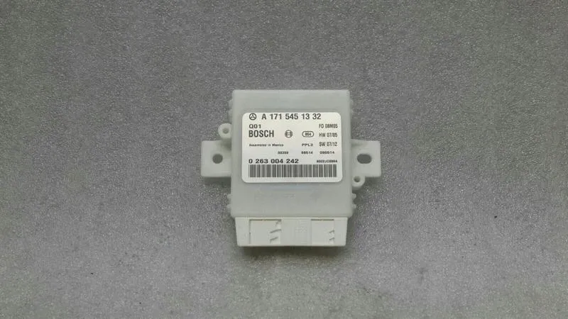 Mercedes SLK R171 PDC module A1715451332 PTS control unit parking aid