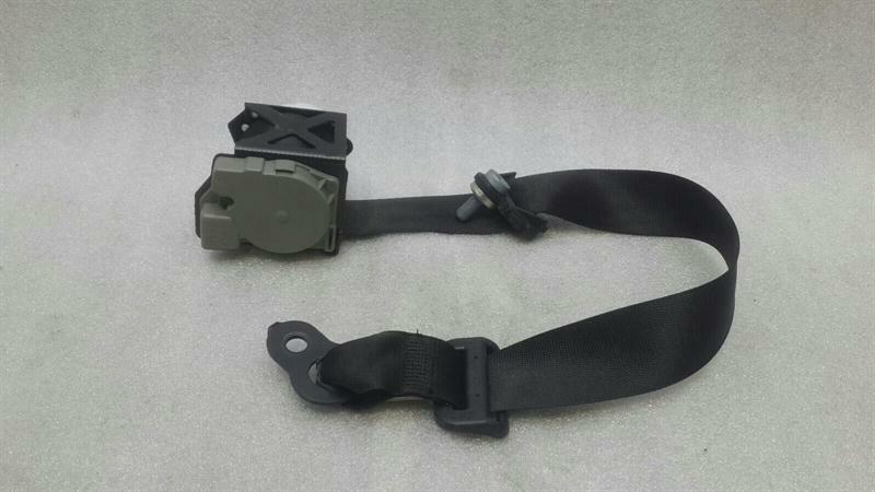 Mercedes-Benz SLK (R171) Front seatbelt Mercedes SLK R171 front seat belt A1718601185 s...