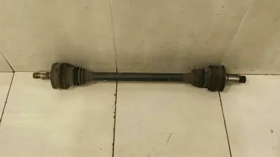 Mercedes SLK R171 RLH piedziņas vārpsta A1713501210 piedziņas vārpsta aizmugurē pa kreisi