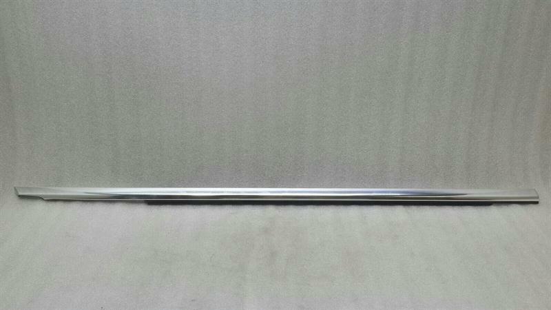 Mercedes-Benz S Coupe (C217) Body Moulding Mercedes E Class W213 Front Right Body Moulding...
