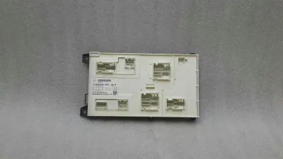 Mercedes A Klasa W176 Moduł elektroniczny A2469009413 ECU SAM BCM