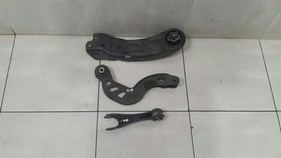 Mercedes A klase W176 labā aizmugurējā sviras svira A2463500506 aizmugurējā RE sviras komplekts