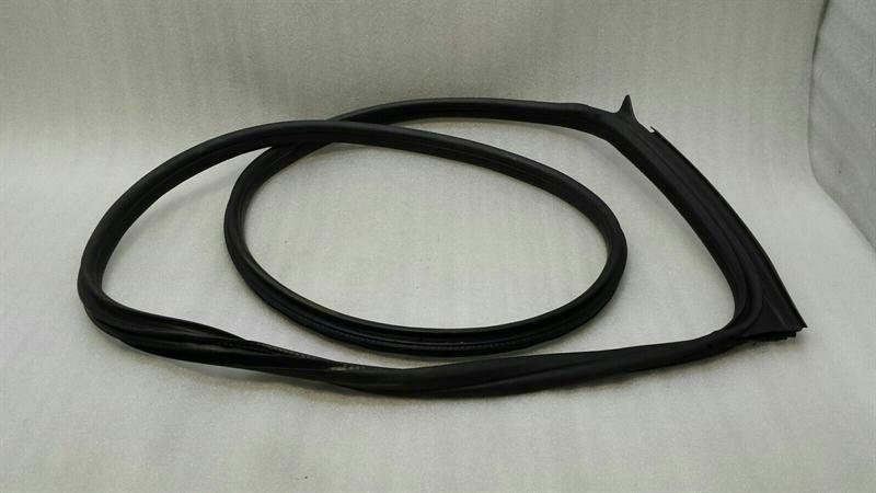 Mini One, Cooper (F55 / F56 / F57) 2014-2024 Mini Cooper F56 Right Door Seal 7300030 Right Door Seals