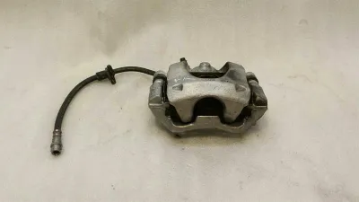 MINI COOPER F56 F55 F57 zacisk przedni prawy 6860262 zacisk przedni prawy