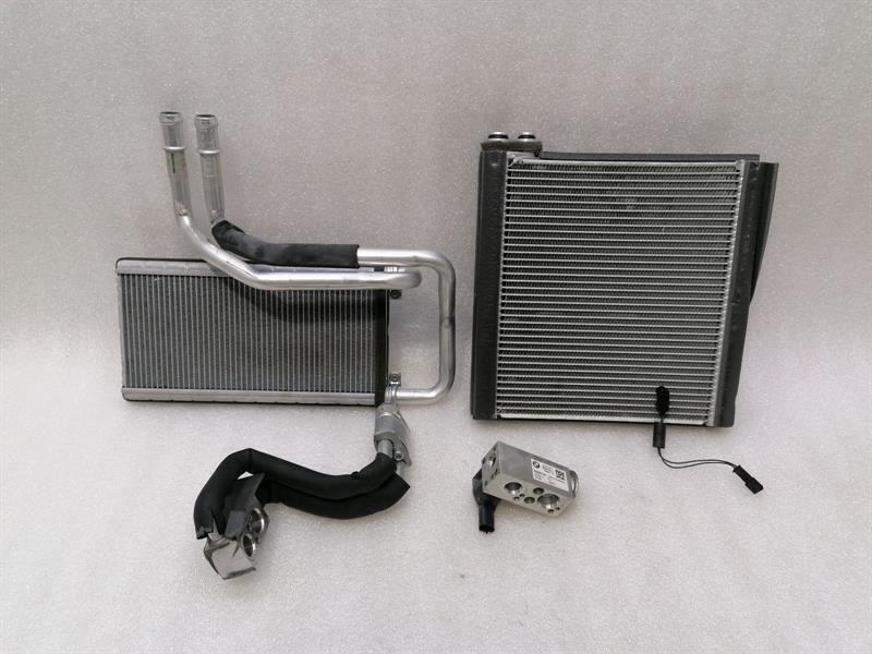 BMW i8 (l12, l15) 2014-2021 BMW i8 Hybrid Heater Matrix 64119328097 Heat Exchanger Heater Cooler