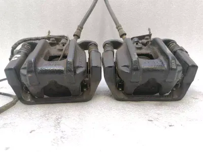 BMW i8 Hybrid Bremssattelsatz hinten 34216868233 Bremssattel hinten Satz