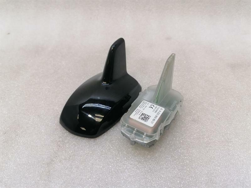 Mercedes-Benz CLA (C117) Mercedes CLA W117 C117 Roof Shark Aerial / Antenna A2229056307 Roof Antenna Body type: Saloon
Fuel: Petrol