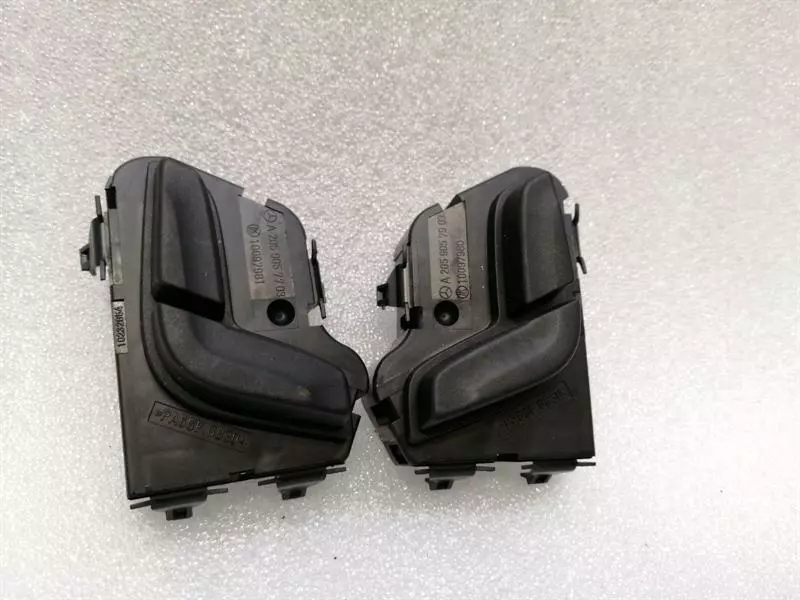 Mercedes-Benz A (W176) Mercedes C Class W204 Seat Control Switch A2059057703 Seat Switch Set Body type: Coupe
Fuel: Petrol