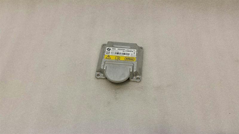 BMW 1 (F20 / F21) BMW 1 Series F20 Safety Module ECU 6864208 Air Control Unit SRS Body type: Hatchback
Fuel: Petrol