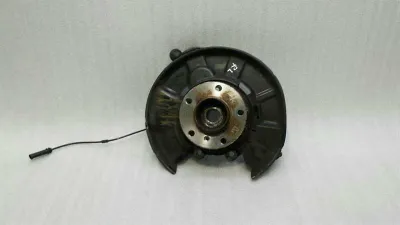 BMW 1-serie F20 Vänster Baknav 6792515 Hjullagerhus Bak Vänster