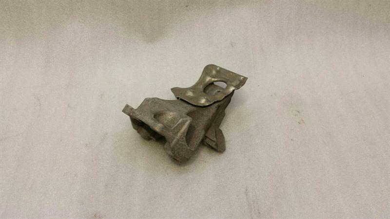 BMW 1 (F20 / F21) BMW 1 Series F20 Engine Mount 6788607 Engine Mount N13 Body type: Hatchback
Fuel: Petrol