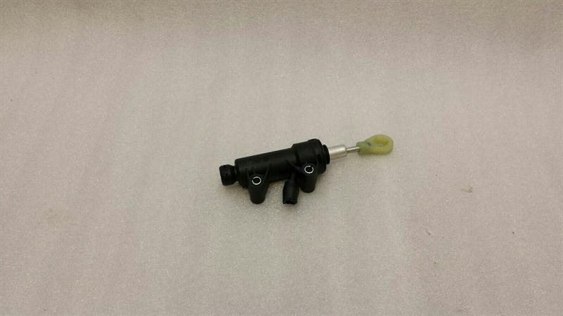 BMW 1 (F20 / F21) BMW 1 Series F20 Clutch Slave Cylinder 6773670 Pickup Cylinder Clutch Body type: Hatchback
Fuel: Petrol