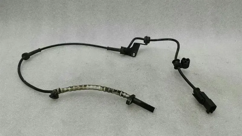 Tesla Model S Tesla Model S 75 A.B.S Sensor 1037794-00-B ABS Sensor Body type: Hatchback
Fuel: ELECTRIC