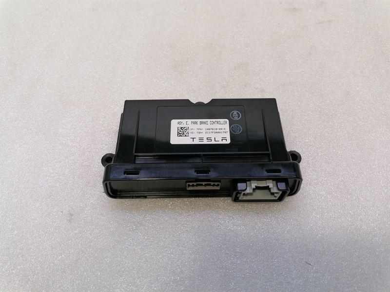 Tesla Model S Electronic module Tesla Model S 75 Electronic Module 1007618-00-E...