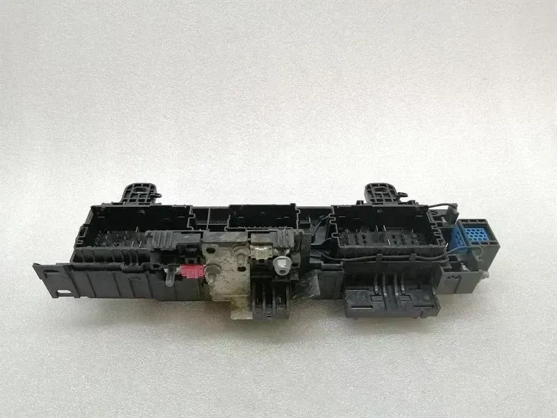 Tesla Model S Fuse box Tesla Model S 75 Fuse Box 1034405-00-F Fuse Box...